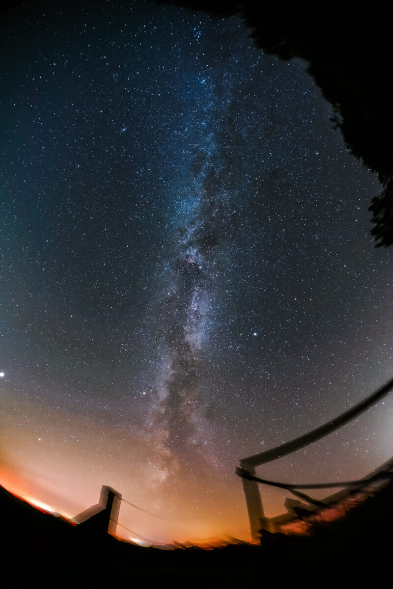 Astro-Fotografie von der Milchstraße über Dithmarschen